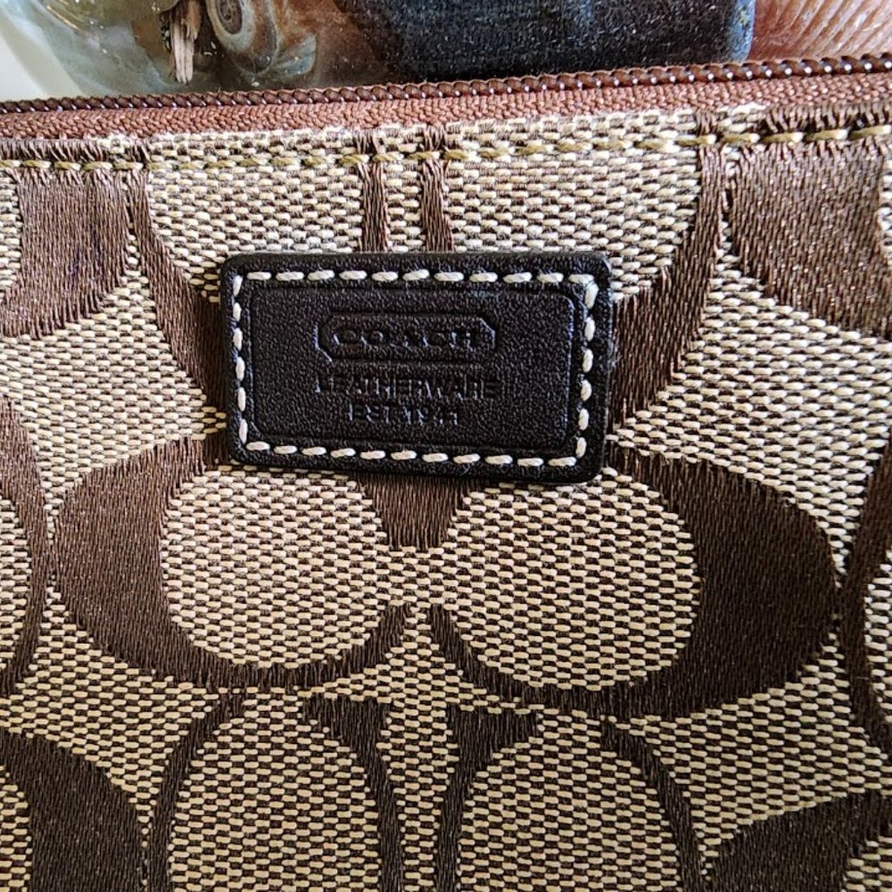 Coach Wristlet - Picture 2 of 12
